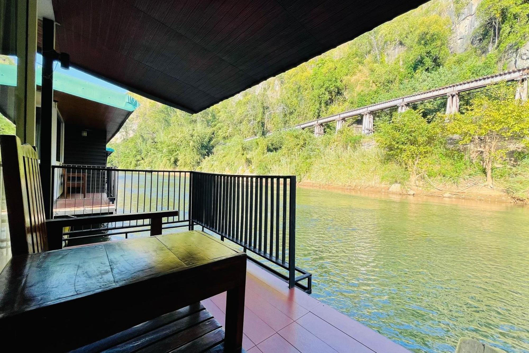 Baan Rim Kwai Paerimnam Resort Kanchanaburi Exterior foto
