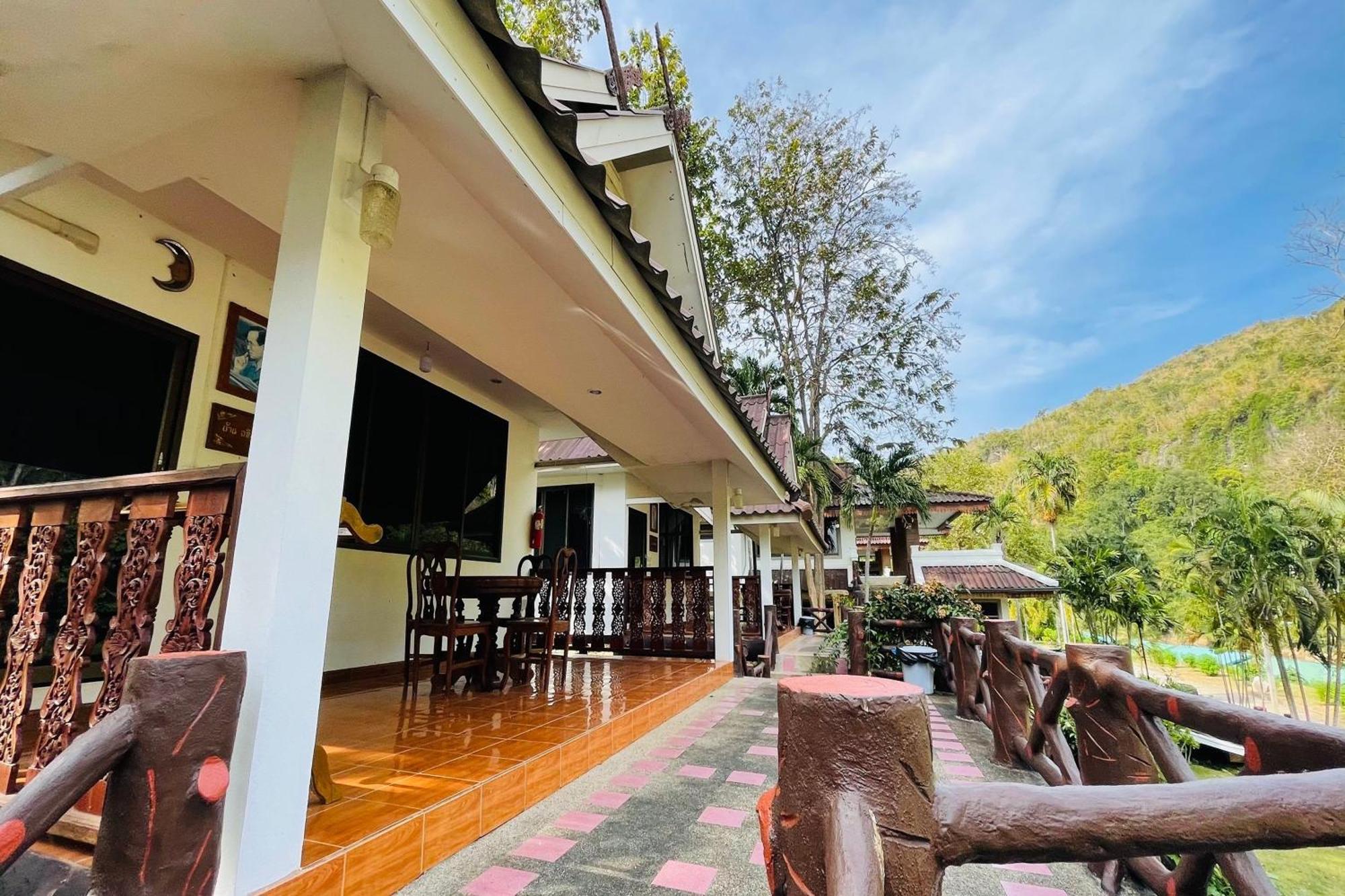 Baan Rim Kwai Paerimnam Resort Kanchanaburi Exterior foto