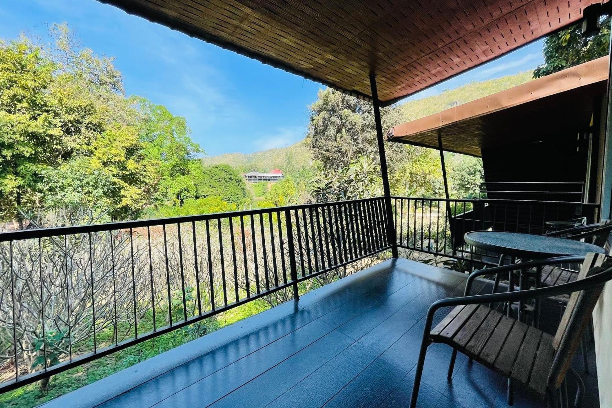 Baan Rim Kwai Paerimnam Resort Kanchanaburi Exterior foto