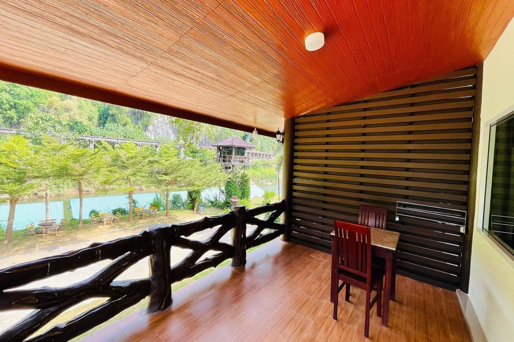 Baan Rim Kwai Paerimnam Resort Kanchanaburi Exterior foto