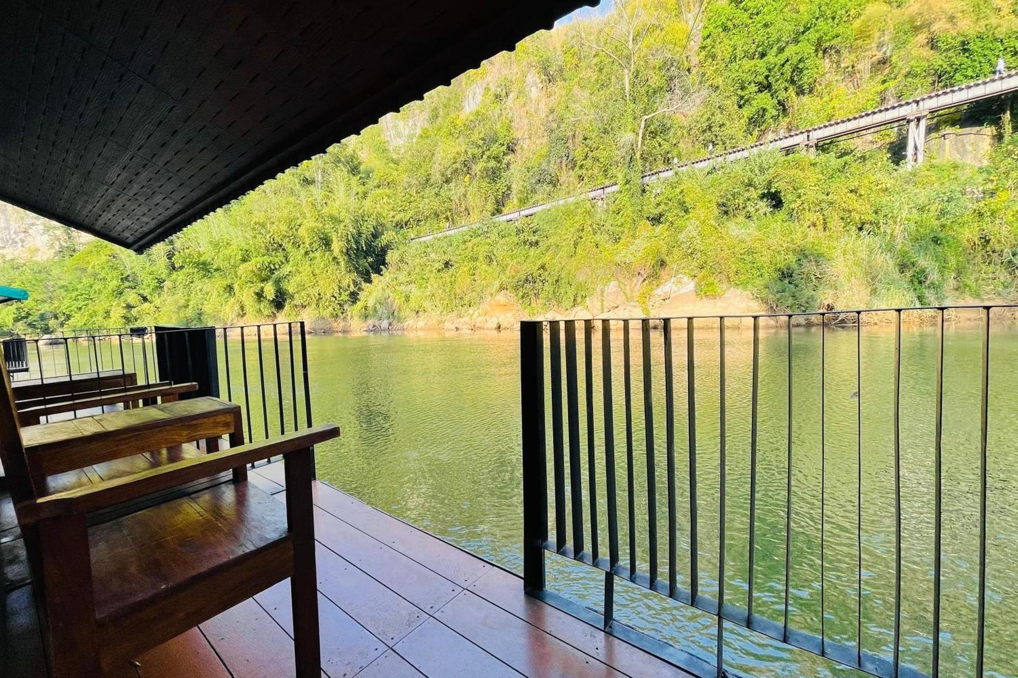 Baan Rim Kwai Paerimnam Resort Kanchanaburi Exterior foto
