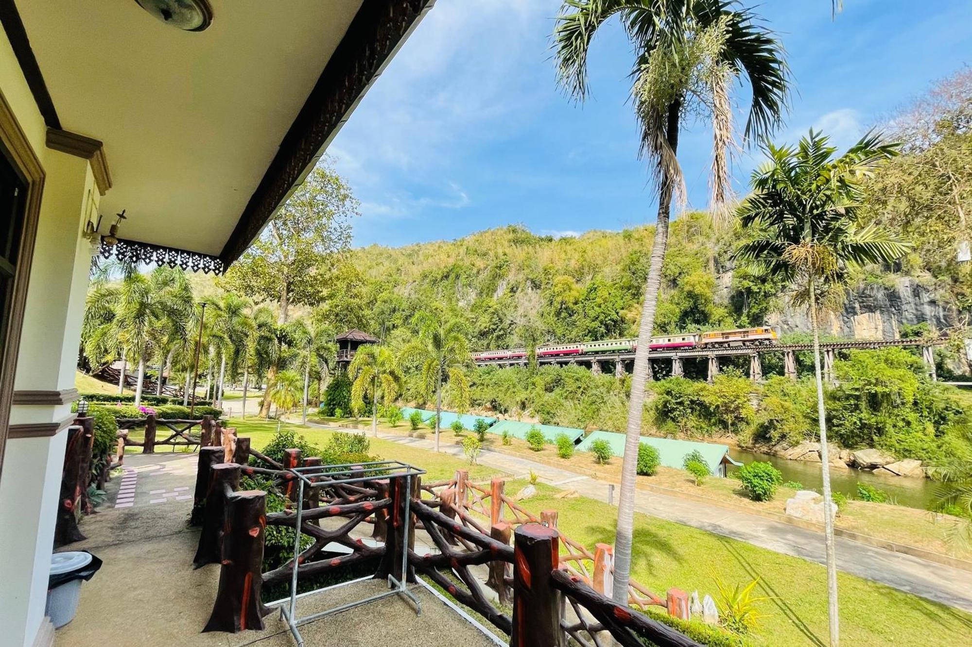 Baan Rim Kwai Paerimnam Resort Kanchanaburi Exterior foto