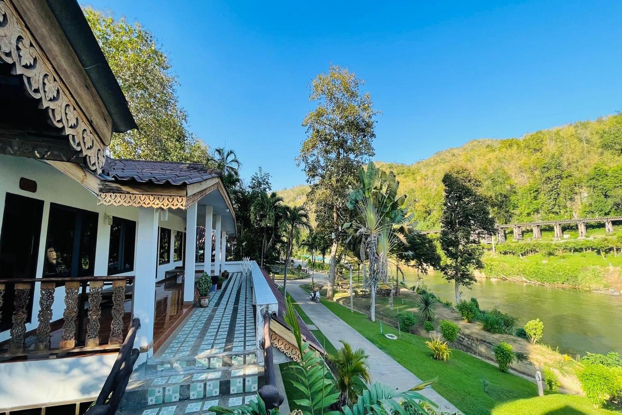 Baan Rim Kwai Paerimnam Resort Kanchanaburi Exterior foto