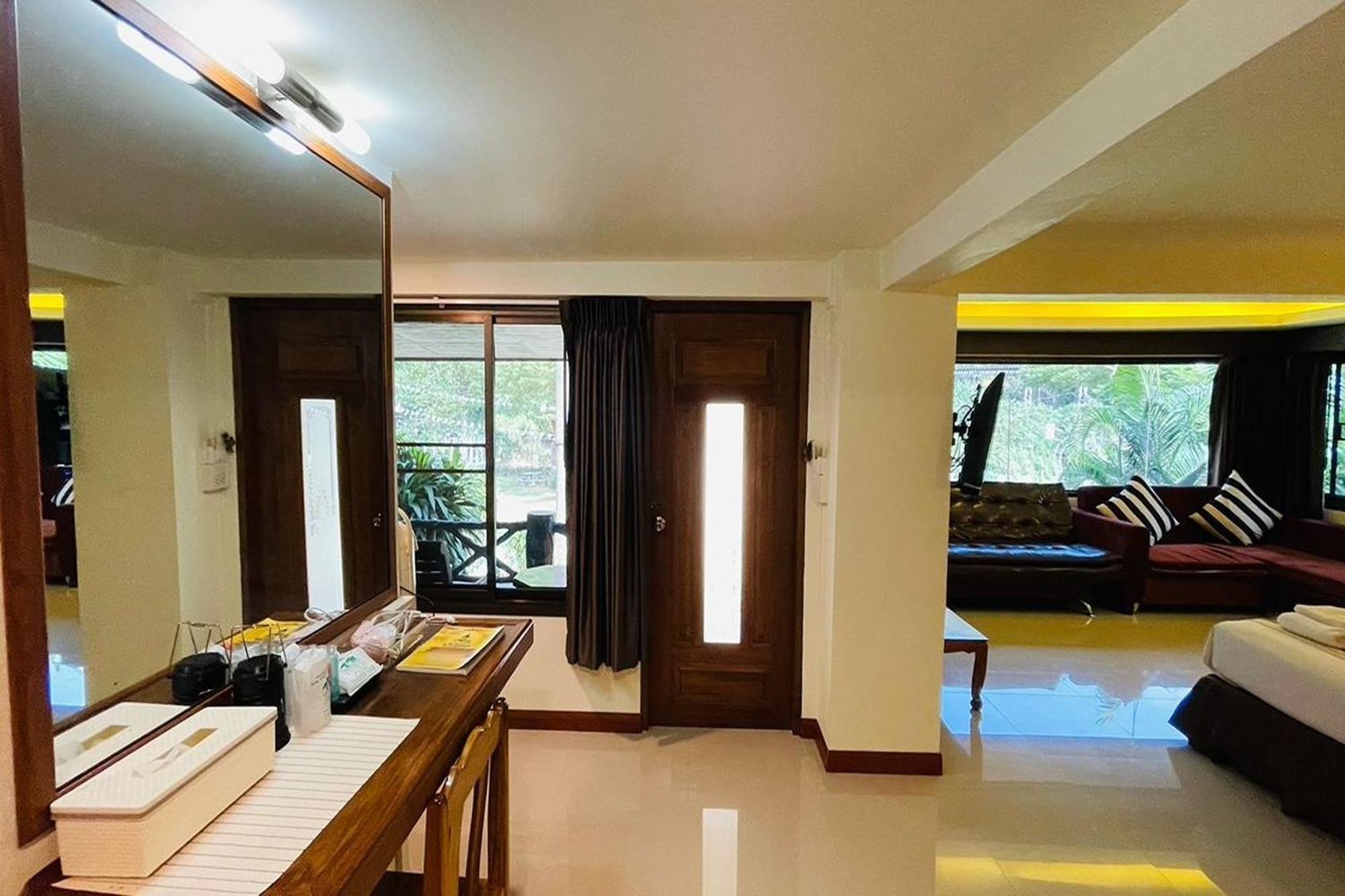 Baan Rim Kwai Paerimnam Resort Kanchanaburi Exterior foto